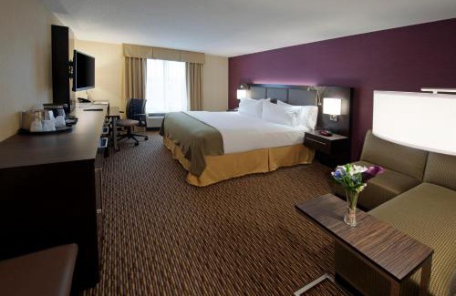 Clearfield Hotel | Holiday Inn Express Hotel & Suites Clearfield by IHG