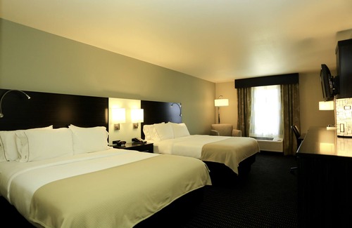 Marion Hotel | Holiday Inn Express Hotel & Suites Marion Northeast by IHG