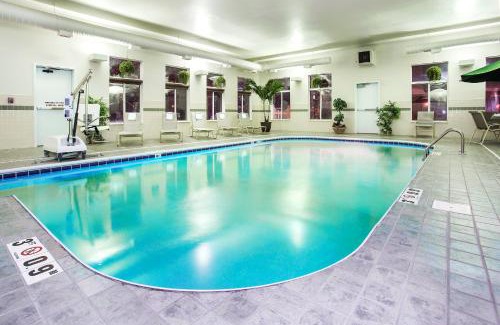 Marion Hotel | Holiday Inn Express Hotel & Suites Marion by IHG