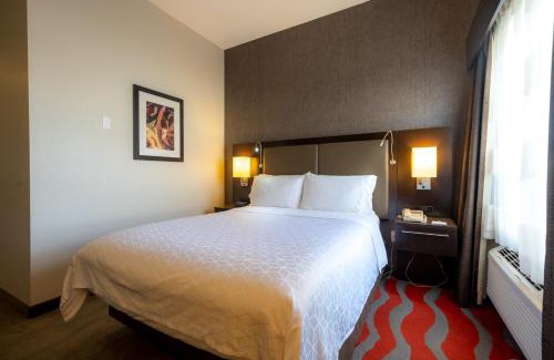 Nisku Hotel | Holiday Inn Express Hotel & Suites - Edmonton International Airport by IHG