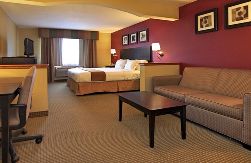 Defiance Hotel | Holiday Inn Express Hotel & Suites Defiance by IHG
