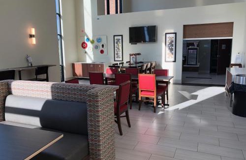 Franklin Hotel | Holiday Inn Express Hotel & Suites Franklin by IHG