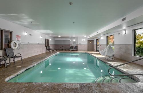 Vancouver Hotel | Holiday Inn Express Hotel & Suites Vancouver Mall-Portland Area by IHG