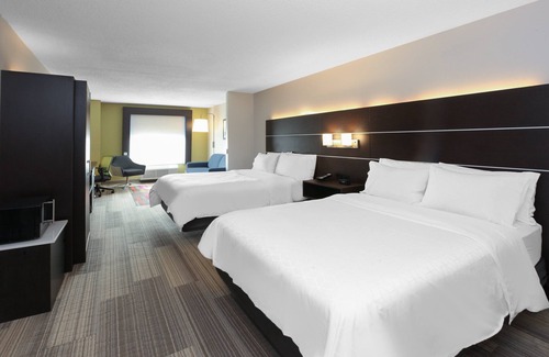 Woodhaven Hotel | Holiday Inn Express Hotel & Suites Woodhaven by IHG