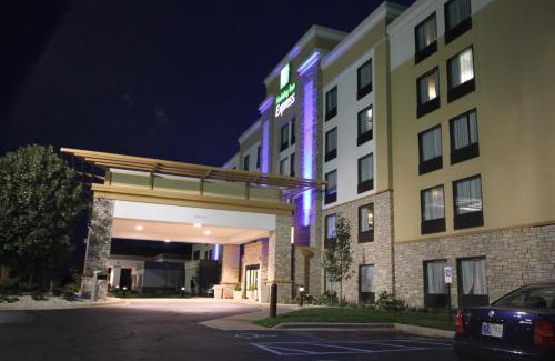 Janesville Hotel | Holiday Inn Express Janesville-I-90 & US Highway 14 by IHG