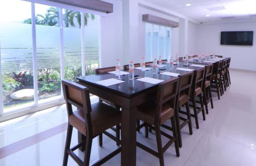 Manzanillo Hotel | Holiday Inn Express Manzanillo by IHG