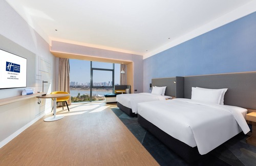 Nanchang Hotel | Holiday Inn Express Nanchang Riverside by IHG