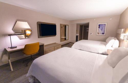 Neptune City Hotel | Holiday Inn Express - Neptune by IHG