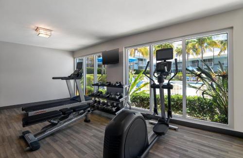 Juno Beach Hotel | Holiday Inn Express- North Palm Beach and IHG Hotel