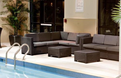 Pembroke Hotel | Holiday Inn Express Pembroke by IHG