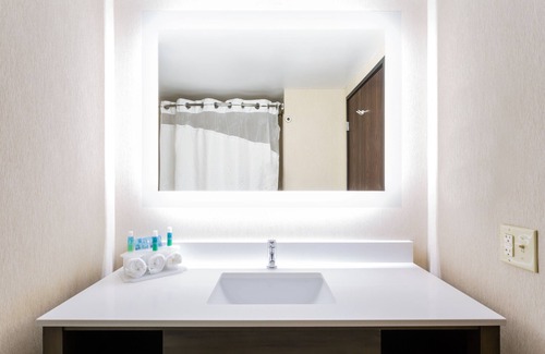 Princeton Hotel | Holiday Inn Express Princeton by IHG