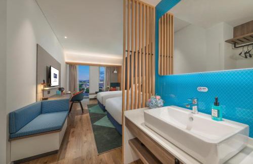 Chengyang Hotel | Holiday Inn Express Qingdao Chengyang Central by IHG