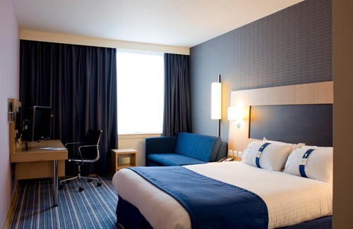 Wath upon Dearne Hotel | Holiday Inn Express Rotherham - North by IHG