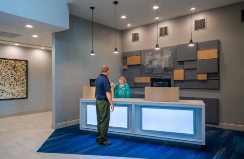 St. Peters Hotel | Holiday Inn Express & Suites - St Peters by IHG