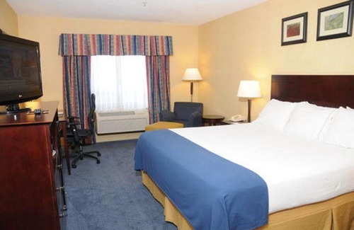 Stephens City Hotel | Holiday Inn Express Stephens City by IHG
