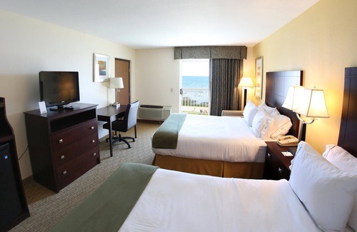 St Ignace Hotel | Holiday Inn Express St. Ignace-Lake Front by IHG