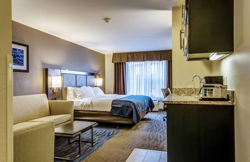 O'Fallon Hotel | Holiday Inn Express St. Louis West - O'Fallon by IHG