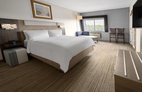 Centereach Hotel | Holiday Inn Express Stony Brook-Long Island by IHG