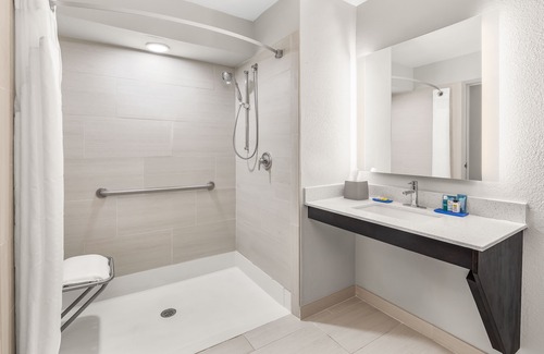 Hardeeville Hotel | Holiday Inn Express & Suites Hardeeville - Hilton Head by IHG