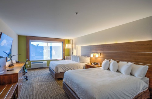 Reedsville Hotel | Holiday Inn Express & Suites Reedsville - State Coll Area by IHG