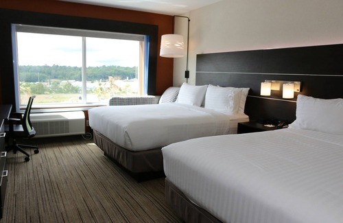 Alabaster Hotel | Holiday Inn Express & Suites Alabaster by IHG
