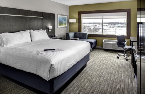 Coldwater Hotel | Holiday Inn Express & Suites Coldwater by IHG