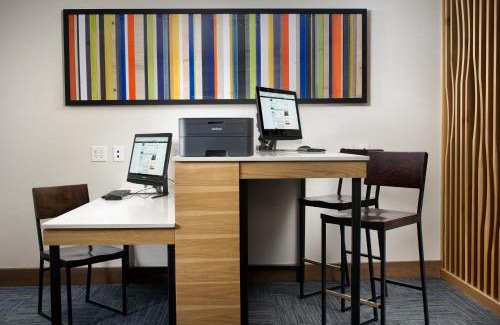 Bay City Hotel | Holiday Inn Express & Suites Bay City by IHG