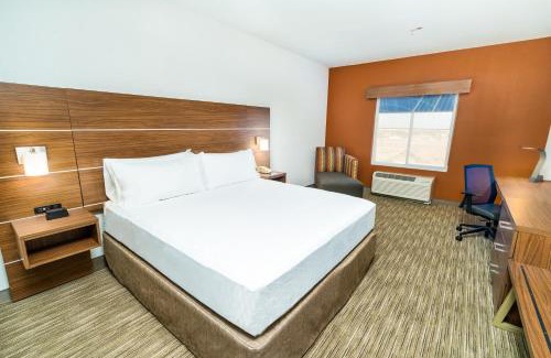 Spring Valley Hotel | Holiday Inn Express & Suites Las Vegas SW Springvalley by IHG