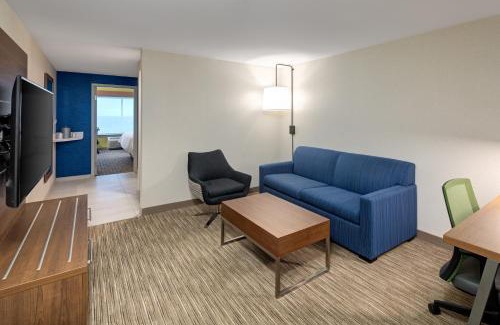 Enfield Hotel | Holiday Inn Express & Suites Halifax Airport by IHG