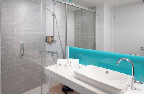 Sion Hotel | Holiday Inn Express & Suites Sion by IHG