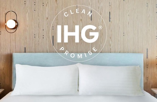 Laurel Hotel | Holiday Inn Express & Suites Laurel Lakes by IHG