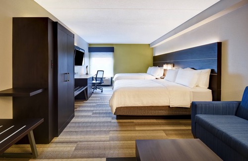 East Texas Hotel | Holiday Inn Express & Suites Allentown-Dorney Park Area by IHG