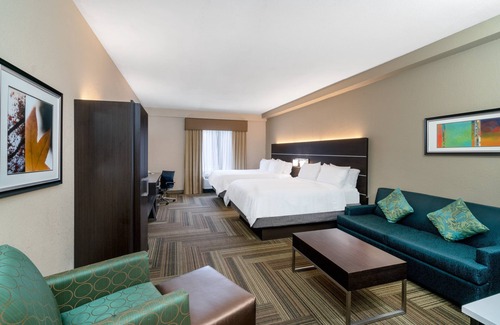 Summit Hotel | Holiday Inn Express & Suites Ashland by IHG