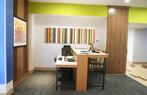 Clarion Hotel | Holiday Inn Express & Suites Clarion by IHG