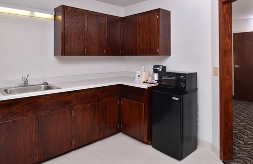 Lonoke Hotel | Holiday Inn Express & Suites Lonoke by IHG