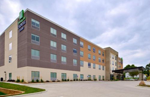 Ottumwa Hotel | Holiday Inn Express & Suites - Ottumwa by IHG