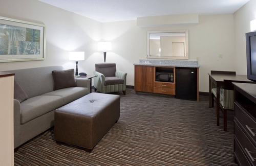 Willmar Hotel | Holiday Inn Express & Suites Willmar by IHG