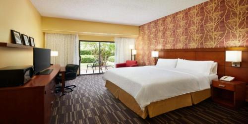 Tifton Hotel | Holiday Inn Express Tifton by IHG