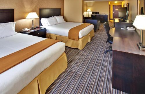 Council Bluffs Hotel | Holiday Inn Express Hotel & Suites Council Bluffs - Convention Center Area by IHG