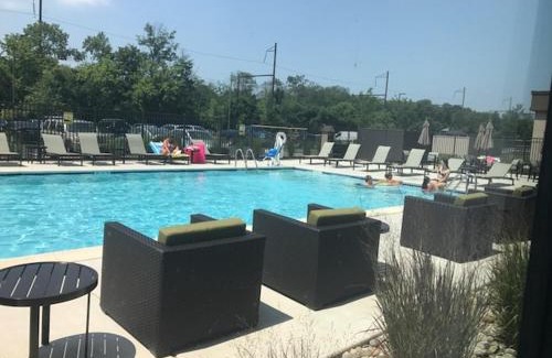 Fort Washington Hotel | Holiday Inn Express & Suites Ft. Washington - Philadelphia by IHG