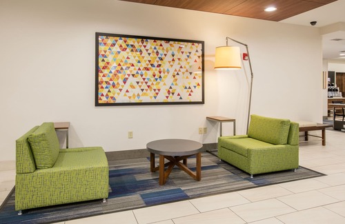 Grand Prairie Hotel | Holiday Inn Express Hotel & Suites Dallas-Grand Prairie I-20 by IHG