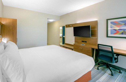 Mount Arlington Hotel | Holiday Inn Express Mount Arlington by IHG