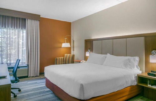 Mount Arlington Hotel | Holiday Inn Express Mount Arlington by IHG