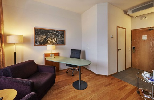 Aviapolis Hotel | Holiday Inn Helsinki - Vantaa Airport by IHG