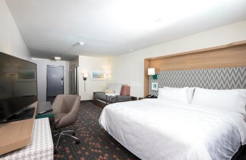 Mount Pleasant Hotel | Holiday Inn Hotel & Suites - Mount Pleasant by IHG