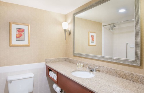 Roselawn Finance Hotel | Holiday Inn Hotel & Suites Cincinnati - Eastgate by IHG