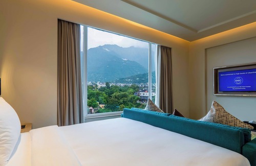 Katra Hotel | Holiday Inn Katra Vaishno Devi by IHG