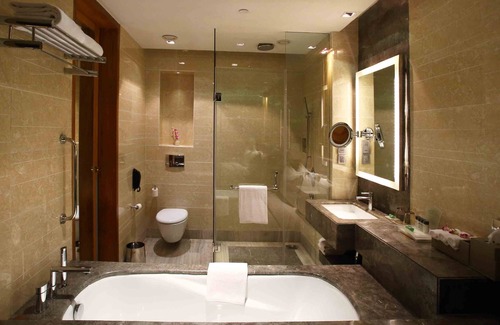 Mayur Vihar Phase 1 Hotel | Holiday Inn New Delhi Mayur Vihar Noida by IHG