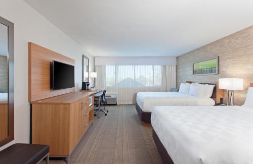Palmdale Hotel | Holiday Inn Palmdale-Lancaster by IHG