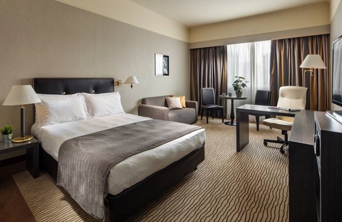 Zona XL Magliana Vecchia Hotel | Holiday Inn Rome- Eur Parco Dei Medici by IHG